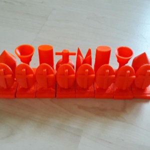 Originální figurky na šachy vytvořené na 3D tiskárně.
